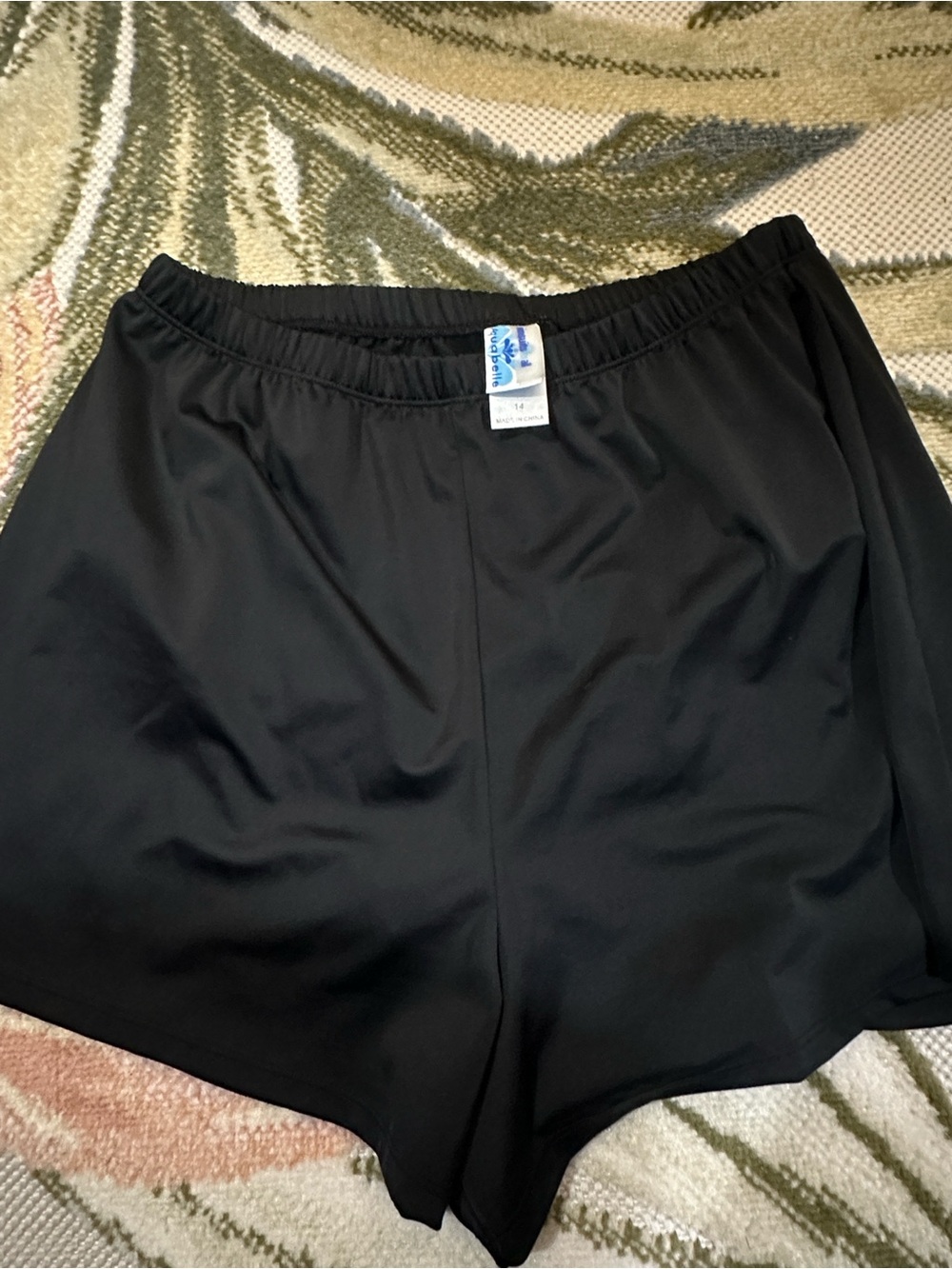 Lot of 2 womens black size 14 swim shorts swim skirt - Picture 3 of 3